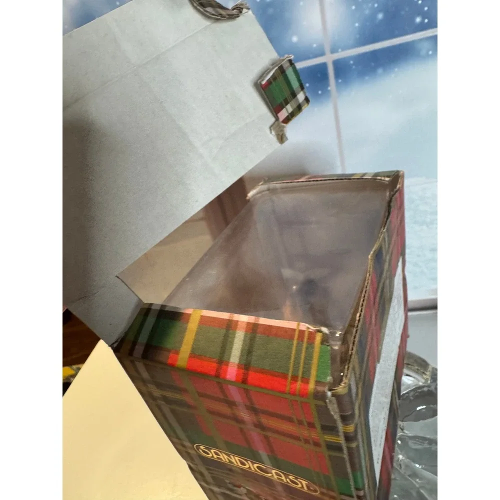Sandicast Cat in Christmas Lights‎ Ornament New in Box